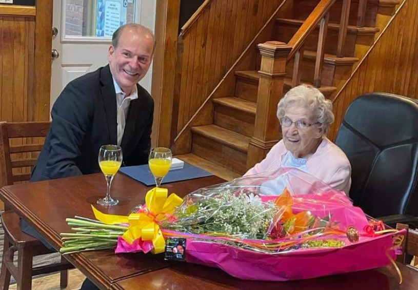 André Bachand souligne les 100 ans de Mme Jeanne Roy-Jourdain