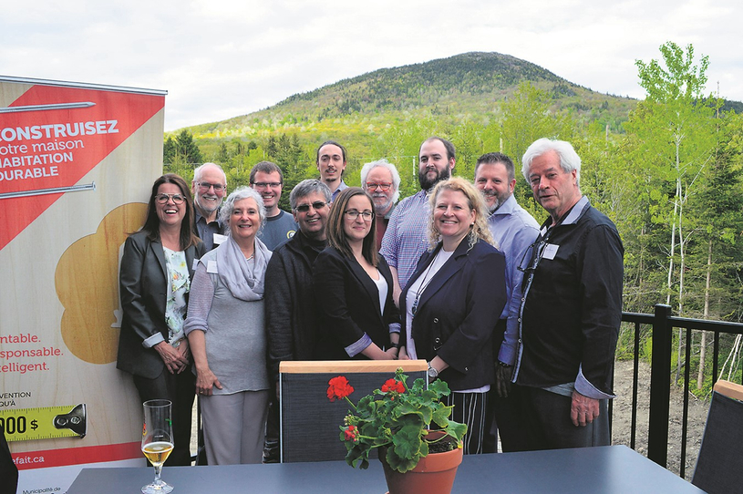 Un bel engouement pour le lancement du projet éco-résidentiel Au Pied du Mont-Ham
