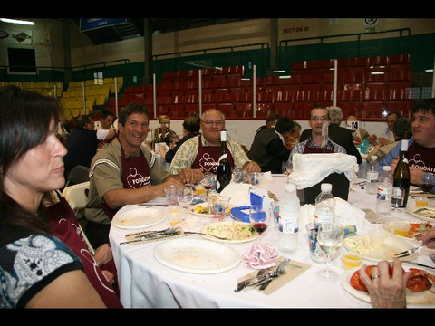 1000 personnes au souper au homard de la Fondation