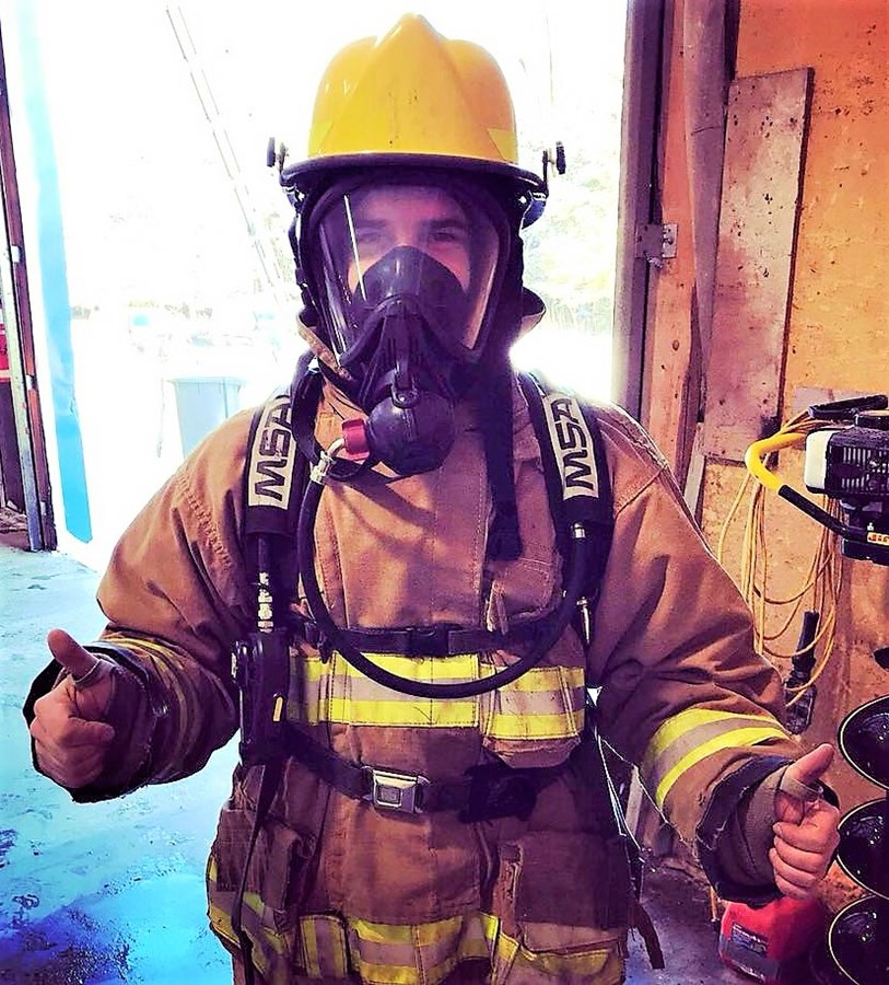 Le maire de St-Camille pratique avec ses pompiers
