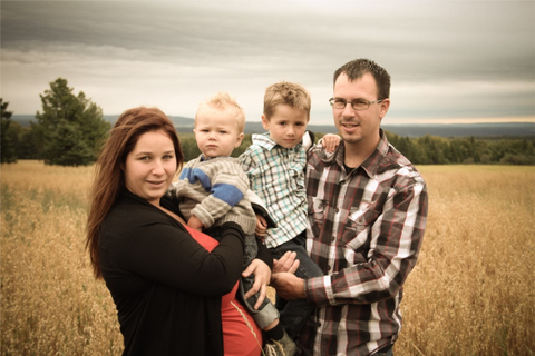 En Famille dans le champs