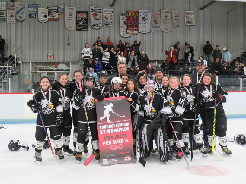 Les Hawksgirls Pee Wee A, finalistes à St-Boniface