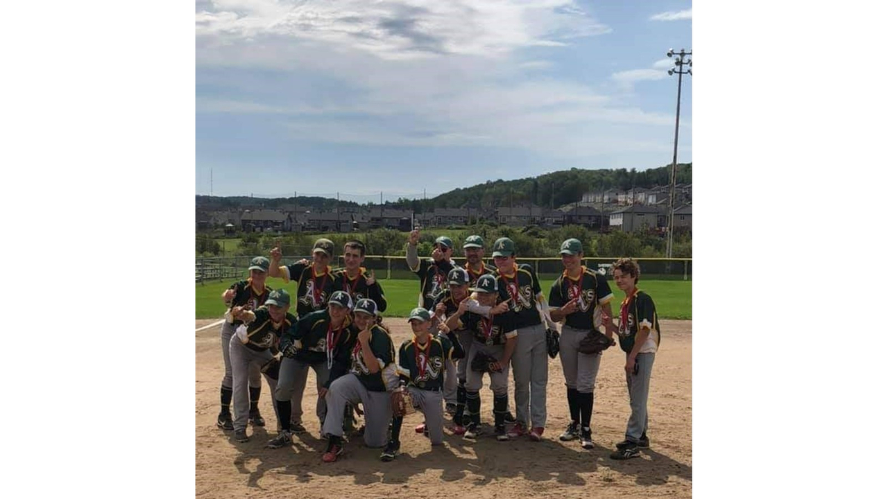 Les jeunes A‘s moustique et bantam se signalent aux régionaux de baseball Estrie