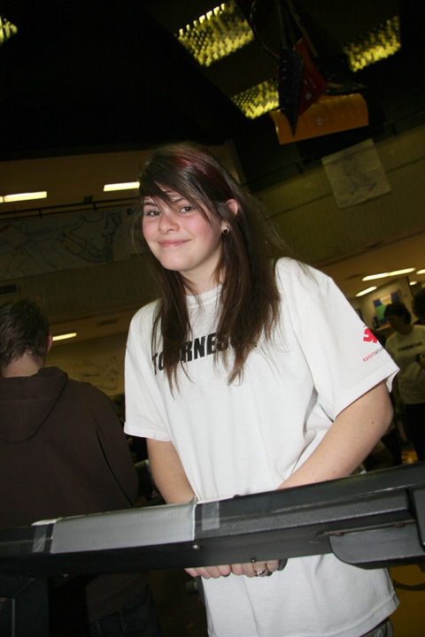 Elle marchait avec le sourire!