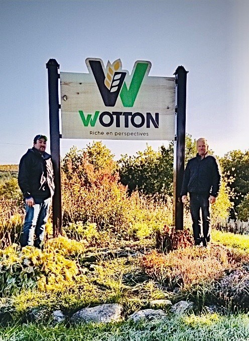 Enseignes modernisées et projets d’embellissement à Wotton