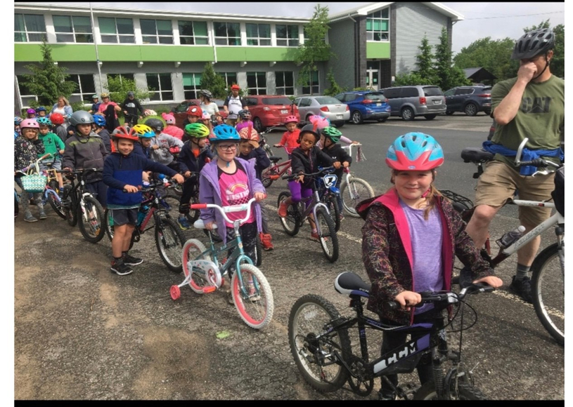 Une activité de randonnée à bicyclette pour des élèves de l’école Hamelin