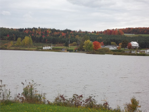 LAC AUX GRELOTS