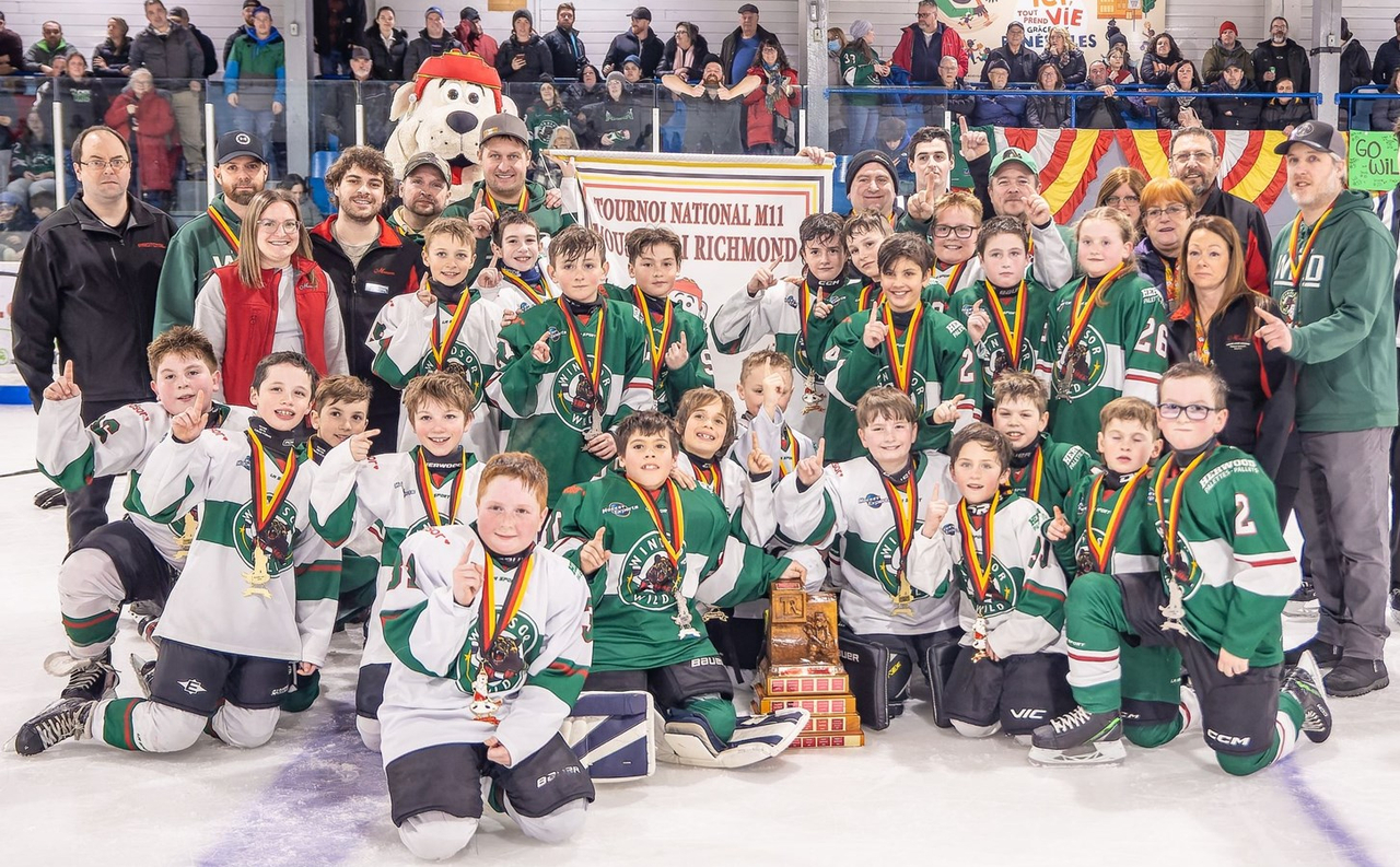 Les deux équipes du Wild Desjardins de Richmond-Windsor 1 et 2.