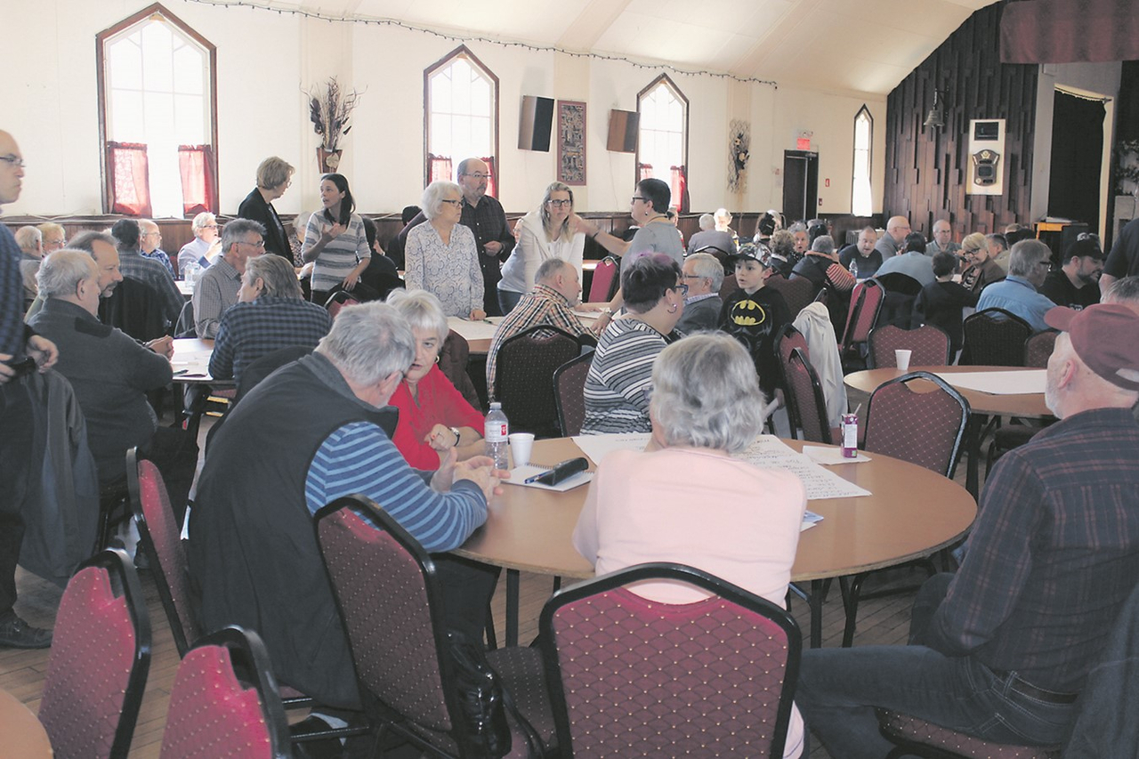 Ville et citoyens : une consultation publique de projets, d’initiatives  et de réalités  
