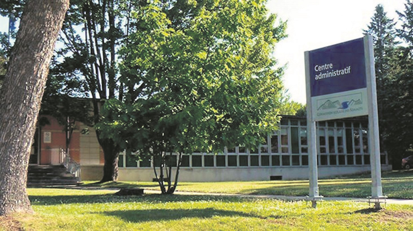 Un retour en classe pour quelque 8 300 élèves de la Commission scolaire des Sommets