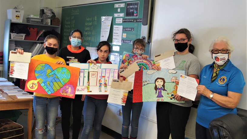 La branche Lions des Sources présente les lauréats du concours d’affiches de la paix