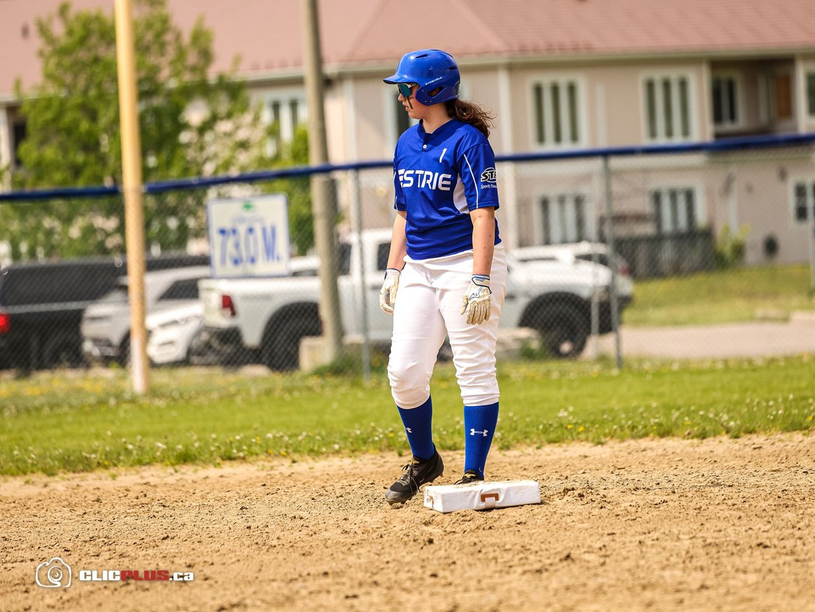 Deux jeunes de la région se rendront aux championnats provinciaux féminins de baseball