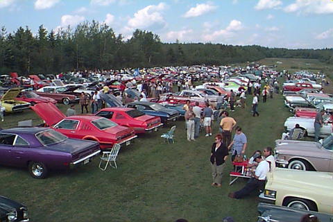 Exposition de voitures antiques en 1998