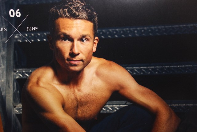 Vincent Ouellet parmi les pompiers du calendrier 2019 au profit des grands brûlés 