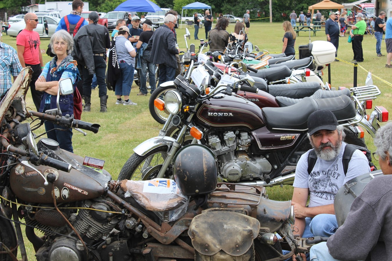 Expo moto renaissance :  un rendez-vous annuel pour les amateurs et les visiteurs
