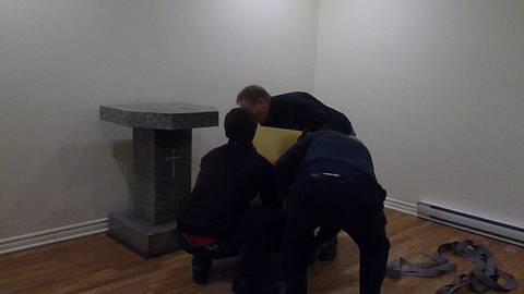 Déménagement des nouveaux bancs de l’Église/25 novembre-14