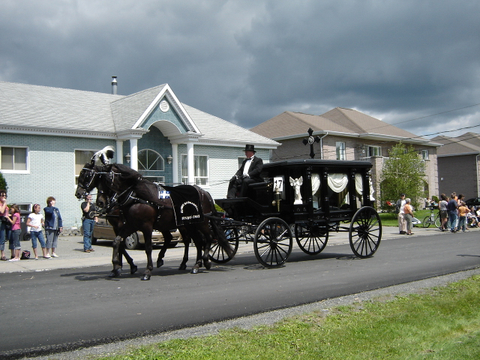 CORBILLARD ANTIQUE