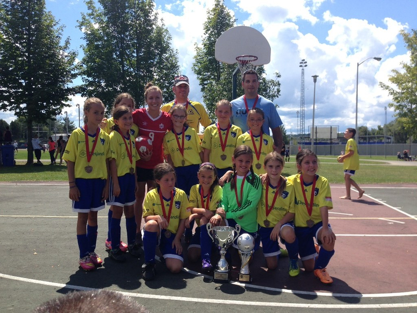 Nitro de Windsor : saison parfaite en tournois pour le U10F et Festival de fin de saison.