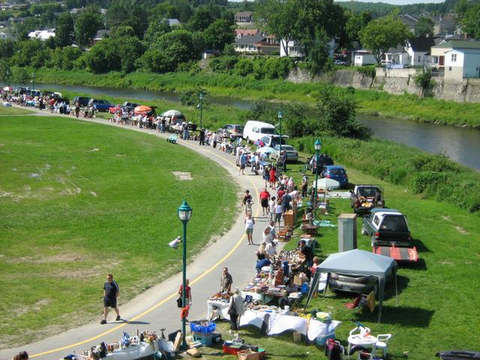 Vente de garage sur l'Île Ronde