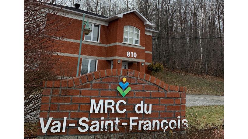 COVID-19 : La MRC du Val-Saint-François offre ses services avec rendez-vous