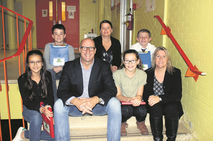 Le vice-président de l’Assemblée nationale rencontre Antoine, Gabrielle, Alexane et Félix